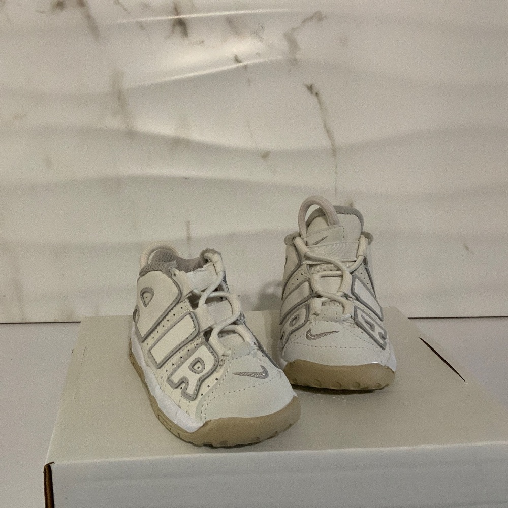 Kids' Air More Uptempo Sneaker Nike Phantom & Lt. Iron Grey,  Size 4C